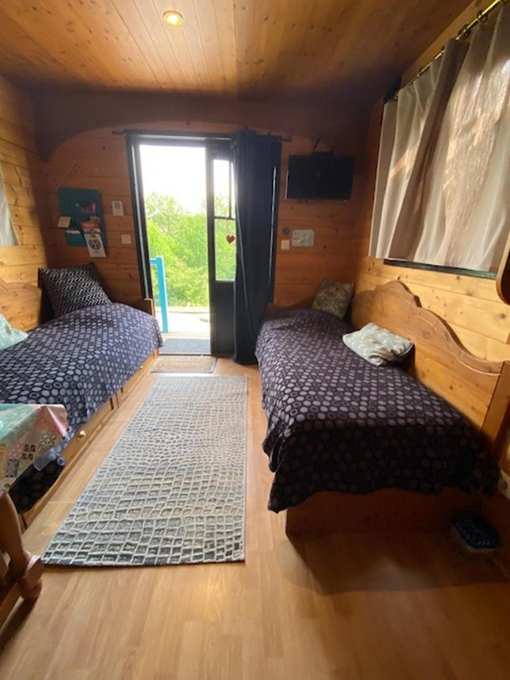 Le Domaine Des Droles De Dames Pension Buding Buitenkant foto